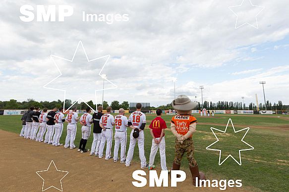 CANBERRA CAVALRY LINE UP - NATIONAL ANTHEM