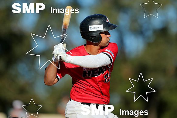 Sam Kennelly of the Perth Heat PHOTO: James Worsfold / SMP IMAGES / Baseball Australia | Action from the Australian Baseball League 2019/20 Round 2 clash between the Perth Heat v Canberra Cavalry played at Perth Harley-Davidson ballpark, Perth, Weste