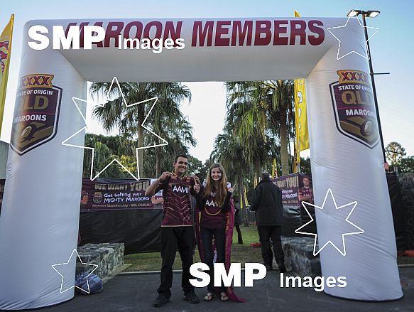 QLD MAROONS FANS