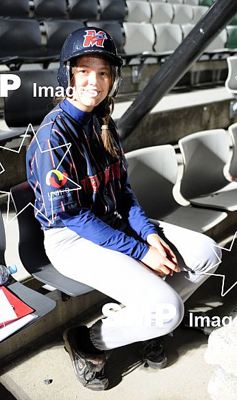 AUSTRALIAN BASEBALL LEAGUE - DECEMBER 21 2010, Melbourne Showgrounds - Game 1. Melbourne Aces 18 defeated Brisbane Bandits 8.
