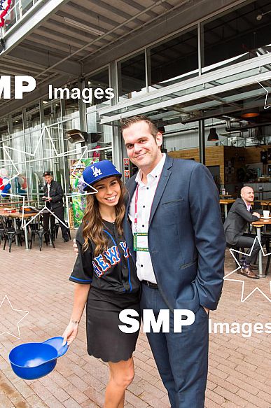 Major League Baseball Opening Week Watch Party, Rocks Brewing Company, Sydney, 9 April 2015. (Andy Cheung/SMP Images 2015)