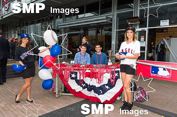 Major League Baseball Opening Week Watch Party, Rocks Brewing Company, Sydney, 9 April 2015. (Andy Cheung/SMP Images 2015)