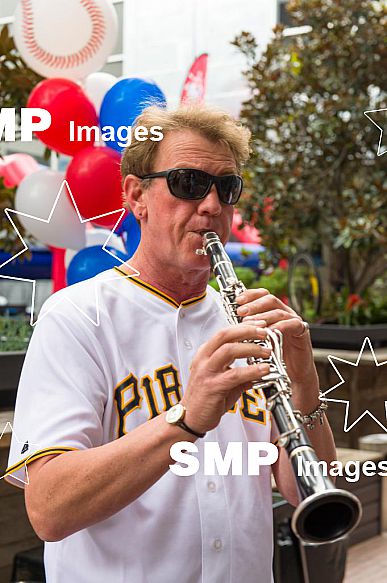 Major League Baseball Opening Week Watch Party, Rocks Brewing Company, Sydney, 9 April 2015. (Andy Cheung/SMP Images 2015)