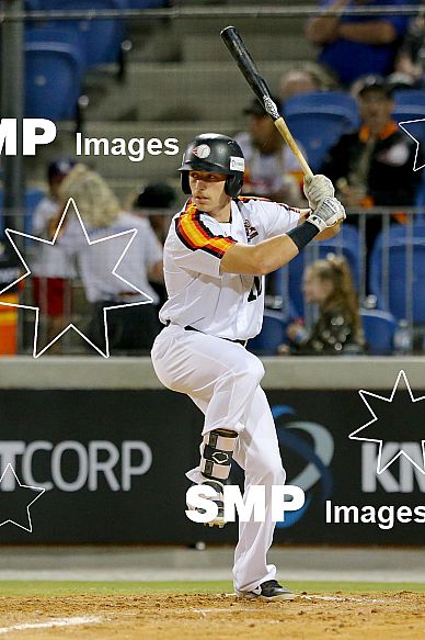 Alex Hall of the Perth Heat PHOTO: James Worsfold / SMP IMAGES / Baseball Australia | Action from the Australian Baseball League 2019/20 Round 2 clash between the Perth Heat v Canberra Cavalry played at Perth Harley-Davidson ballpark, Perth, Western 
