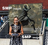Jelena OSTAPENKO (LAT) Champion Photo Shoot with Coupe Suzanne Lenglen Trophy