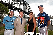 Trent Oeltjen_Sydney Blue Sox_Tom Brice,_Adelaide Bite  _Peter McKeon and Carolyn Hanson_Delta Airlines