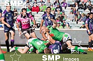 Jesse Bromwich palms Terry Campese